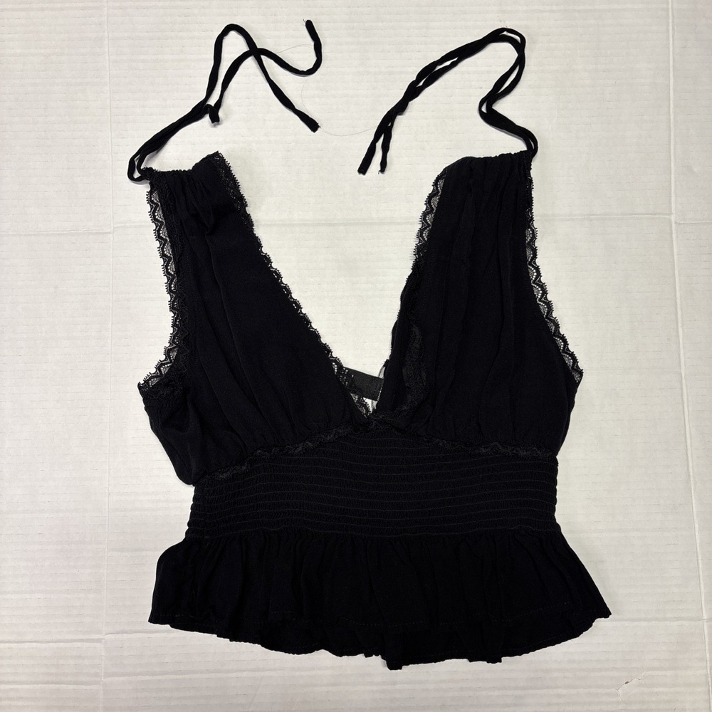 Forever 21 Women's Black Lace Peplum Cami Top Sleeveless Strappy Ruffle Large